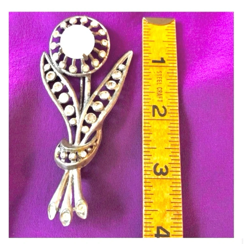1950’s Large Silver Flower Brooch w/ White‎ Moonglow Thermoset & Rhinestones MCM